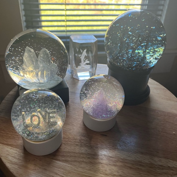 Snow glob collection - Picture 4 of 9